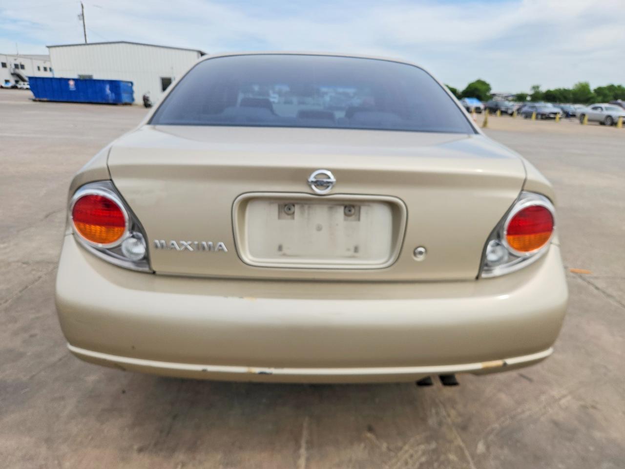 Nissan Maxima Gxe