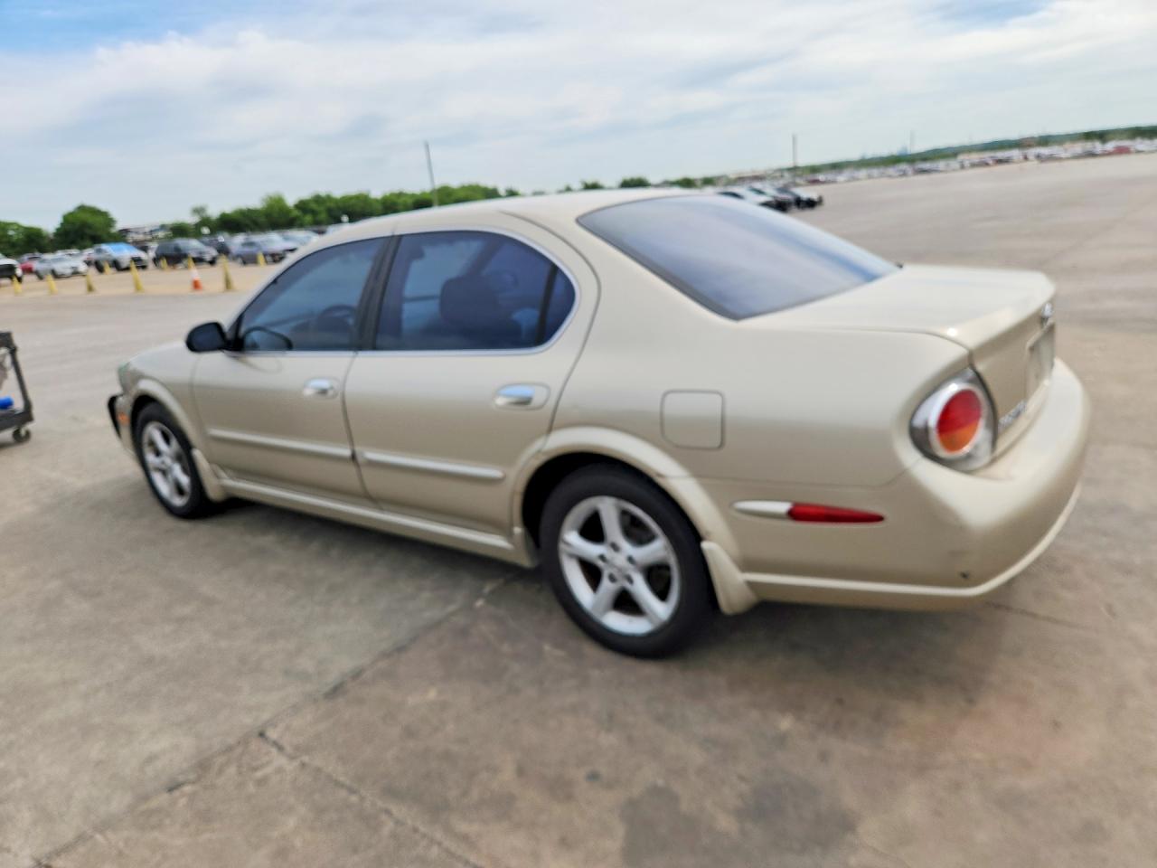 Nissan Maxima Gxe