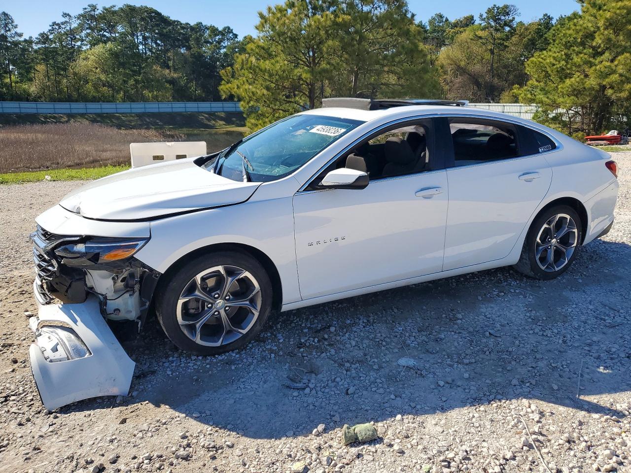 Salvage Chevrolet Malibu Image