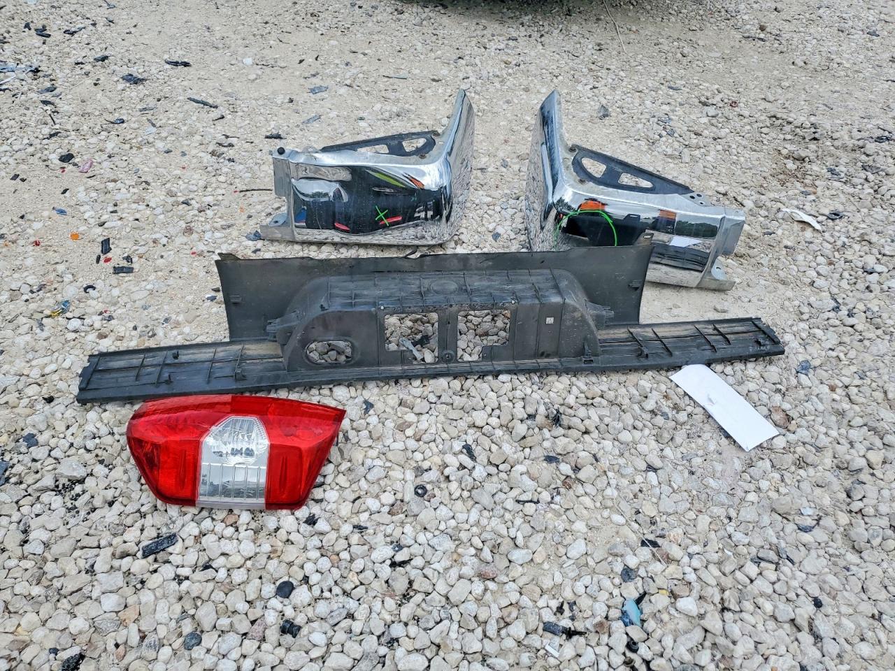 Toyota Tundra Crewmax Sr5