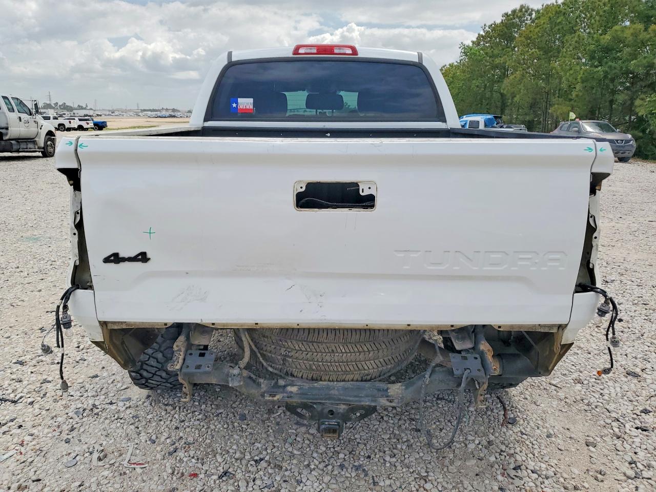 Toyota Tundra Crewmax Sr5