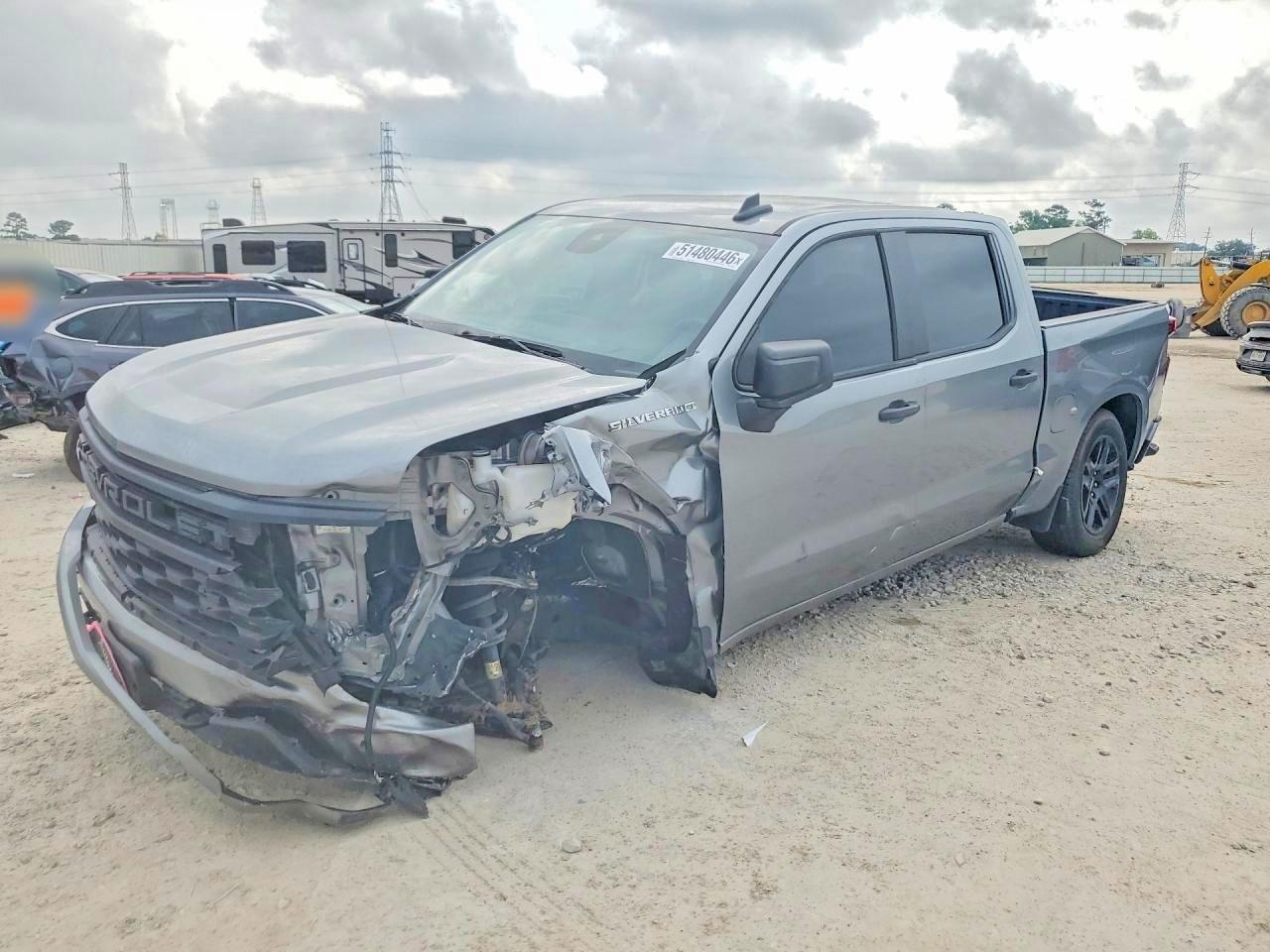 Salvage Chevrolet Silverado Image
