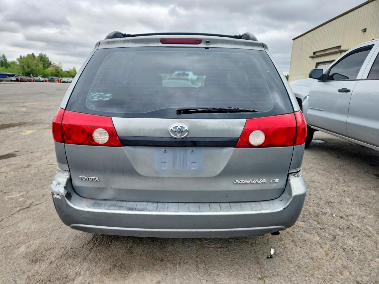 Toyota Sienna Ce 7-passenger