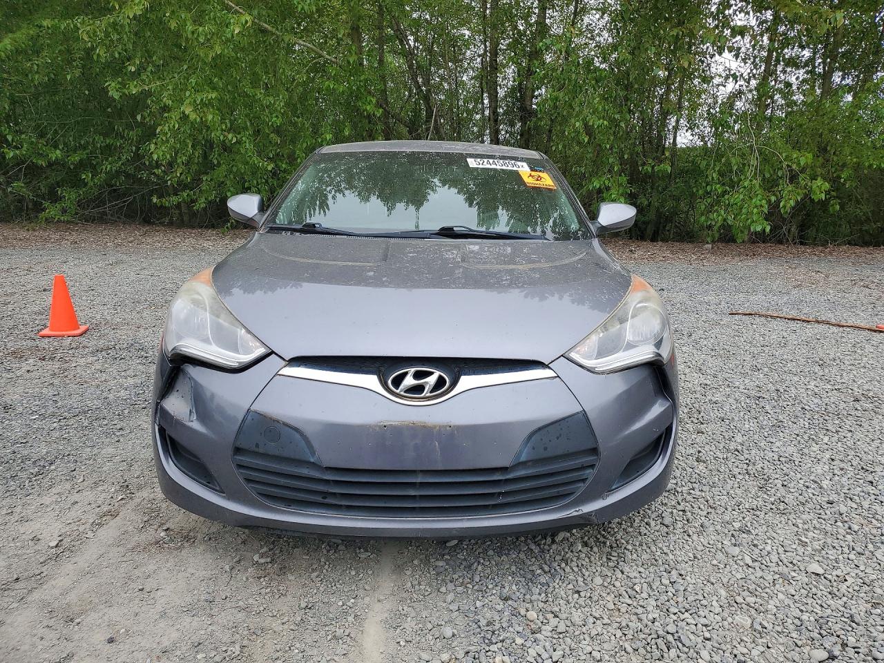 Hyundai VELOSTER Base