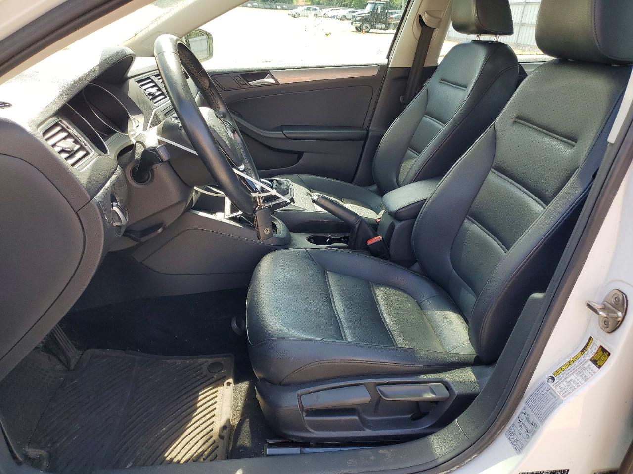 Volkswagen Jetta Se