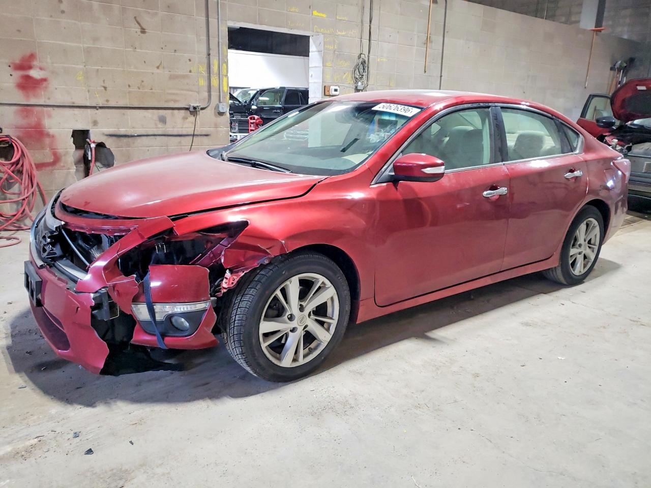 Salvage Nissan Altima Image