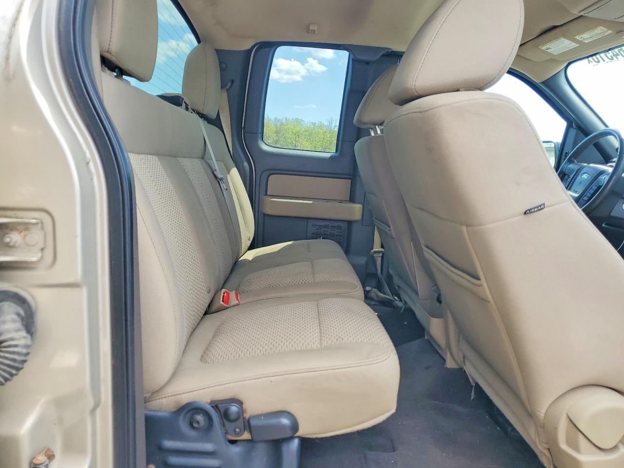 Ford F-150 Super Cab