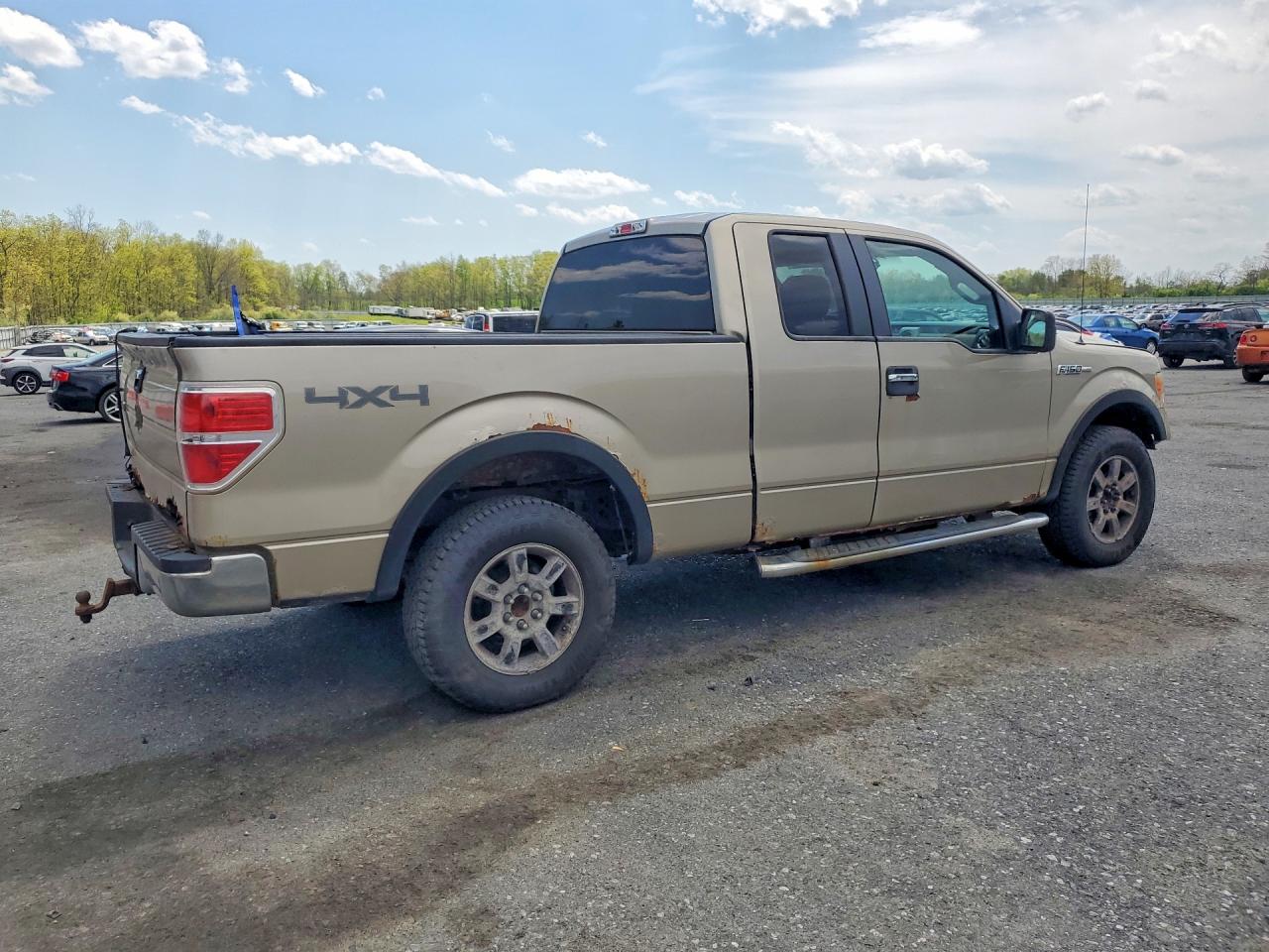 Ford F-150 Super Cab