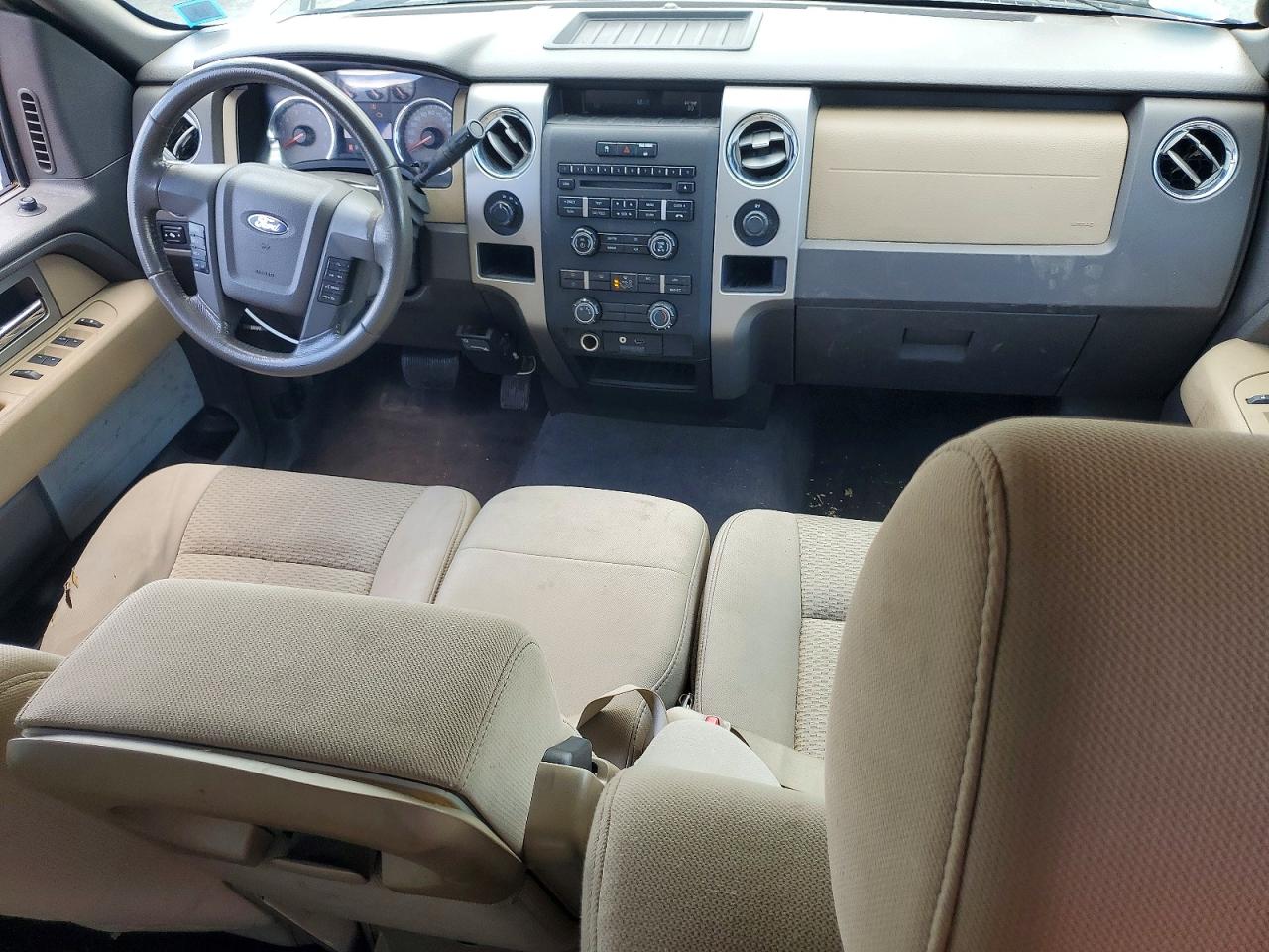 Ford F-150 Super Cab