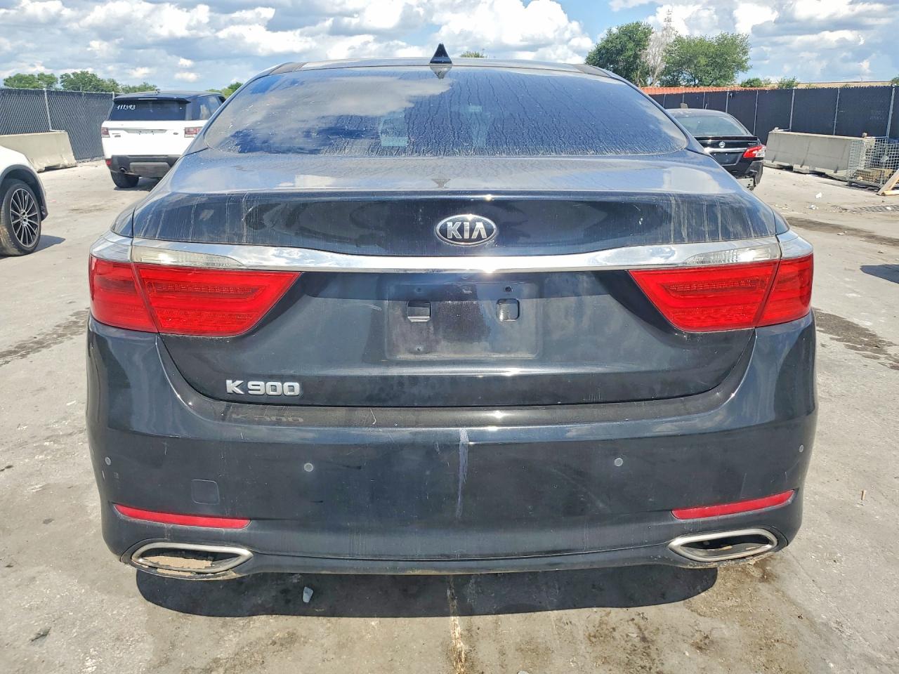 Kia K900 Premium V6