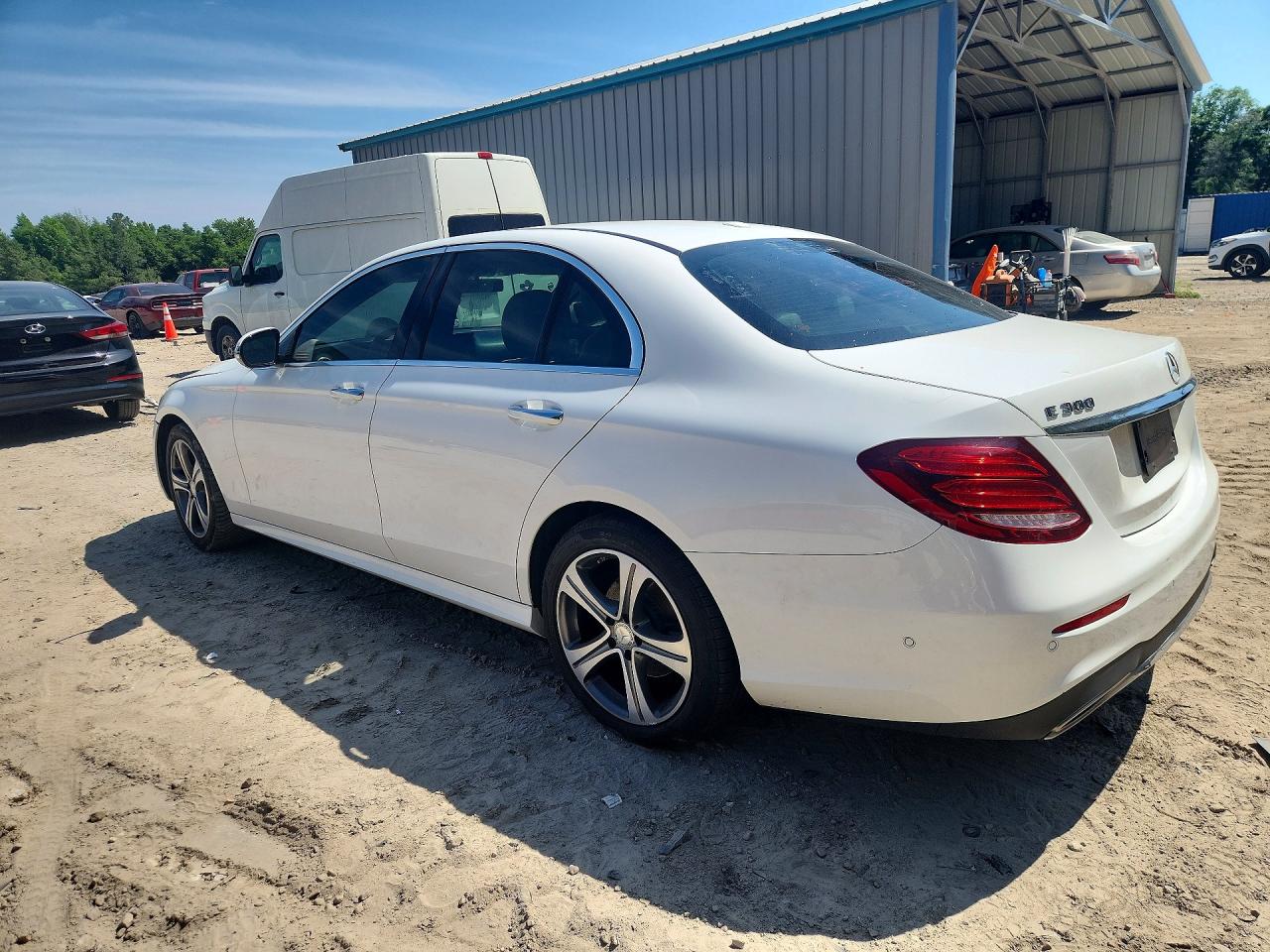 Mercedes-Benz E-Class 300