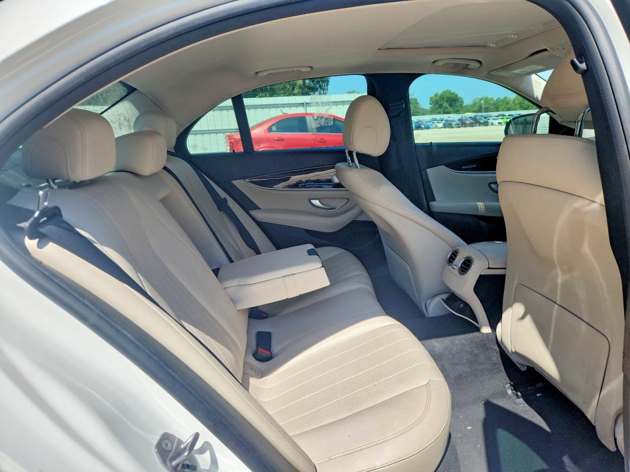 Mercedes-Benz E-Class 300