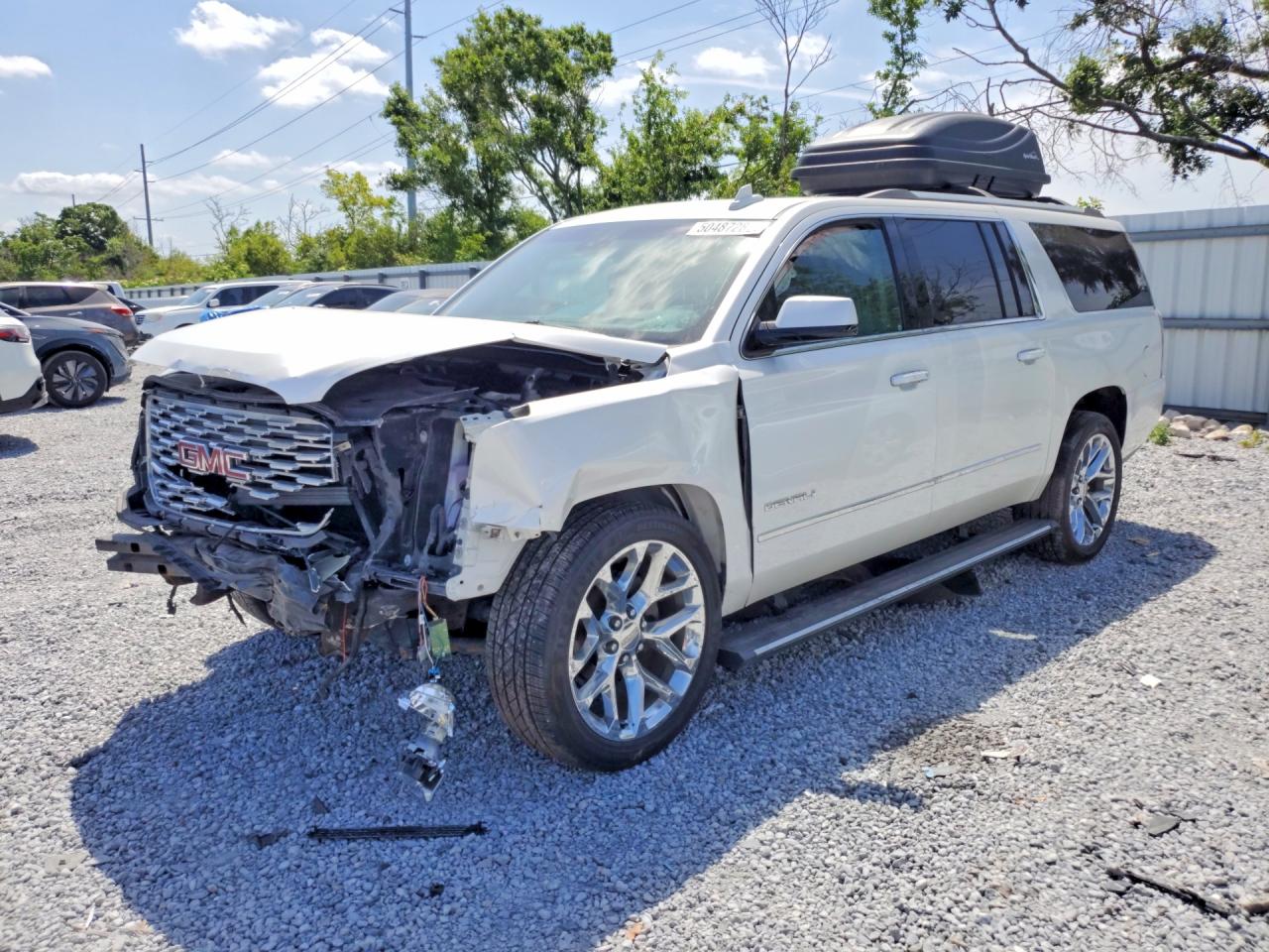 Salvage GMC Yukon Image