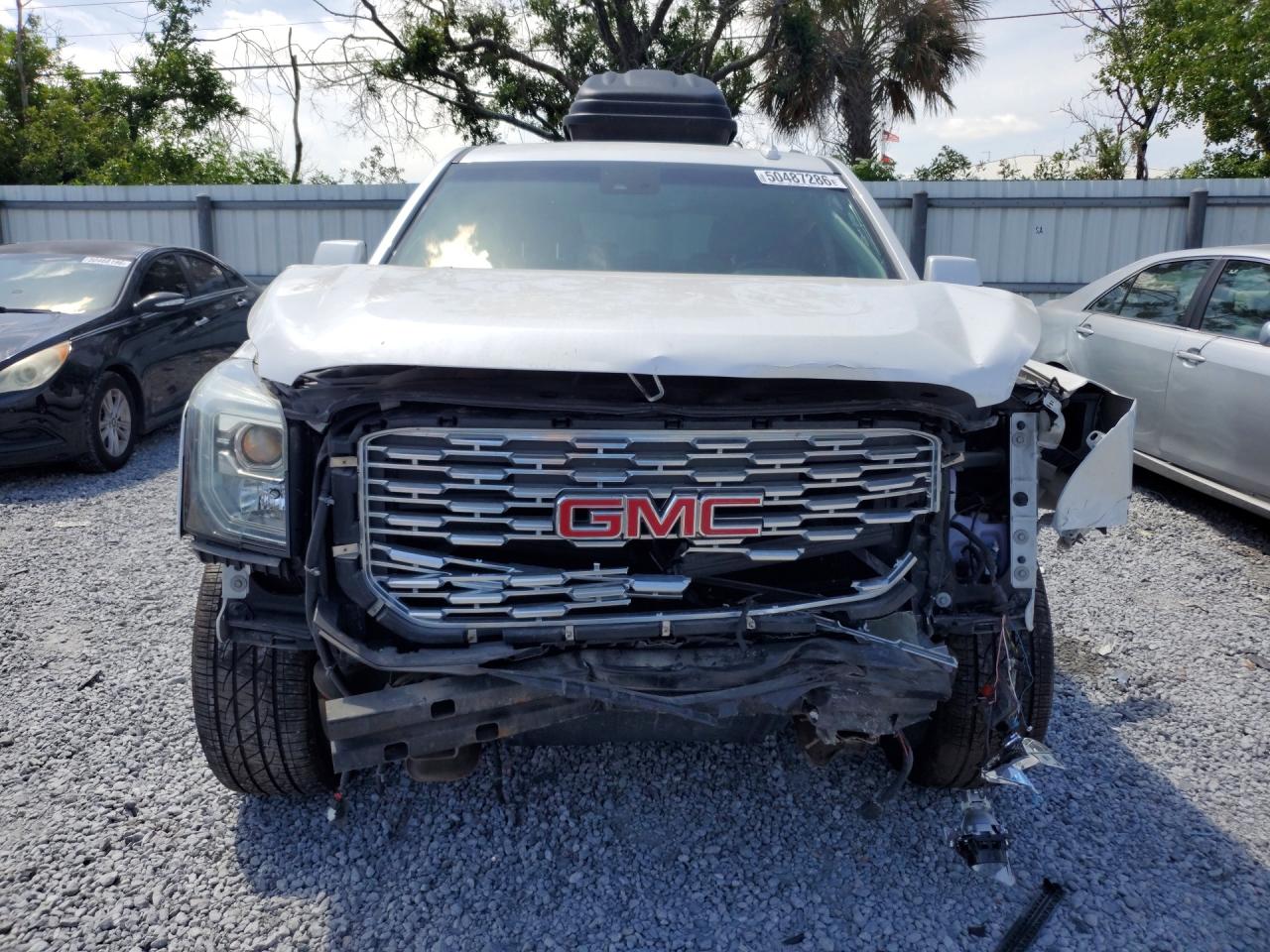 GMC Yukon Denali