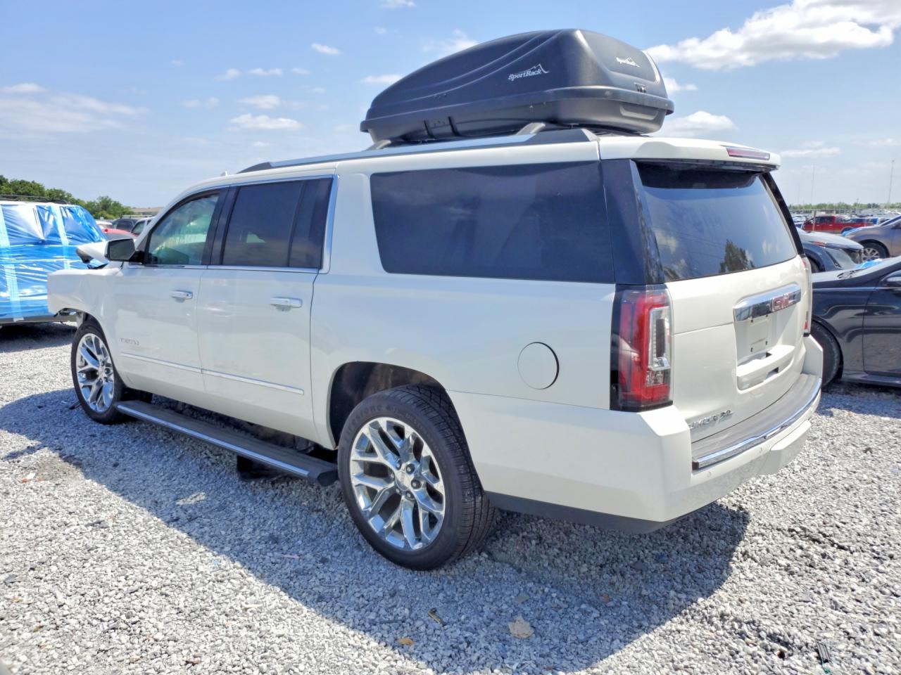 GMC Yukon Denali