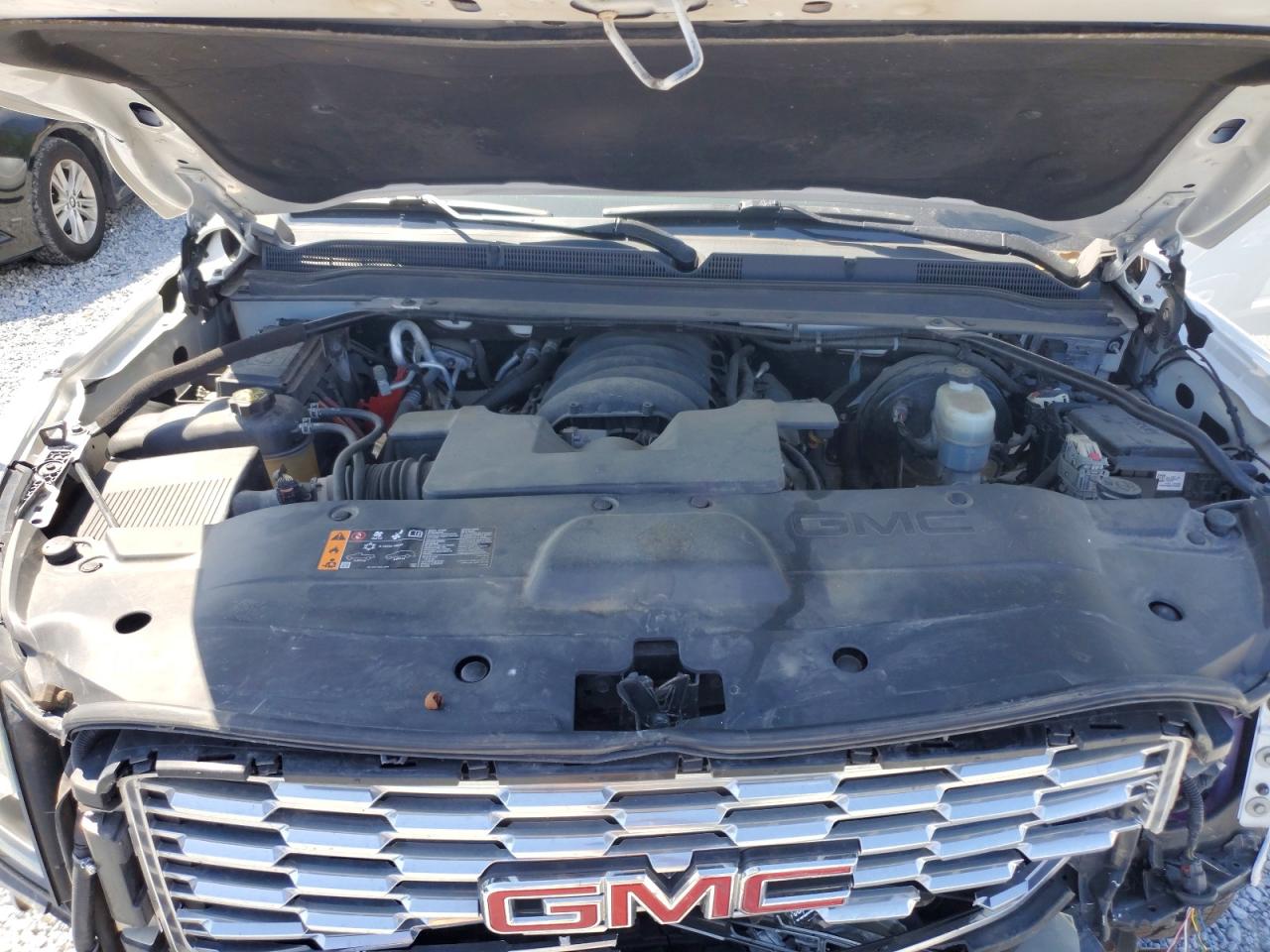 GMC Yukon Denali