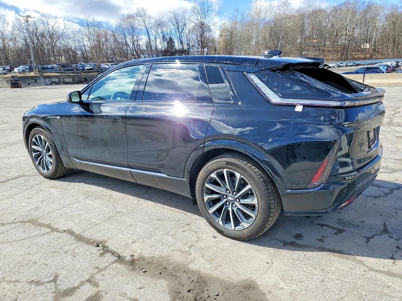 Cadillac LYRIQ Sport