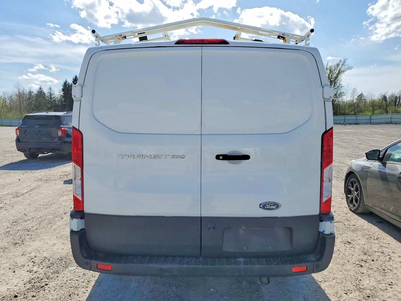 Ford Transit T-250