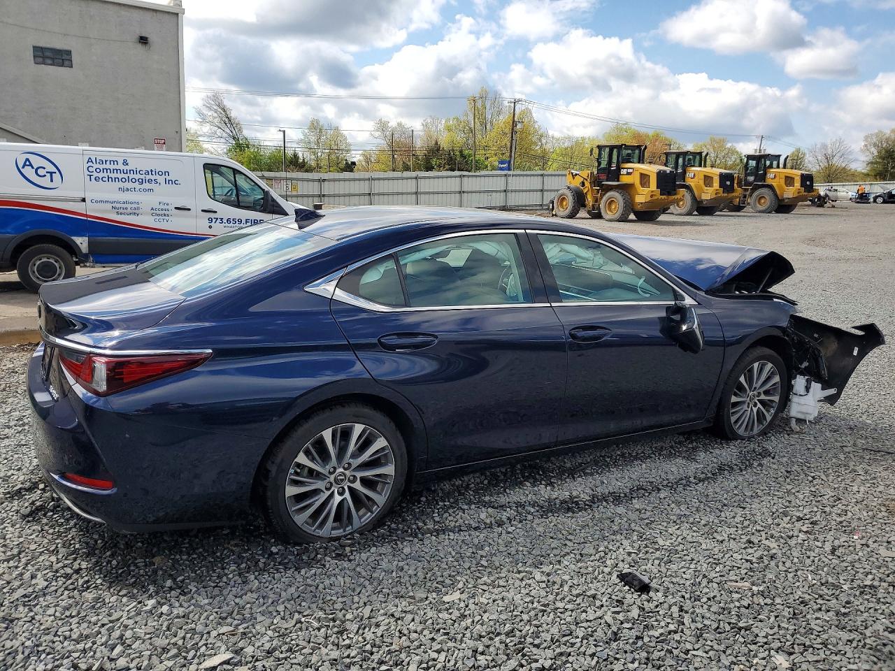 Lexus Es Base