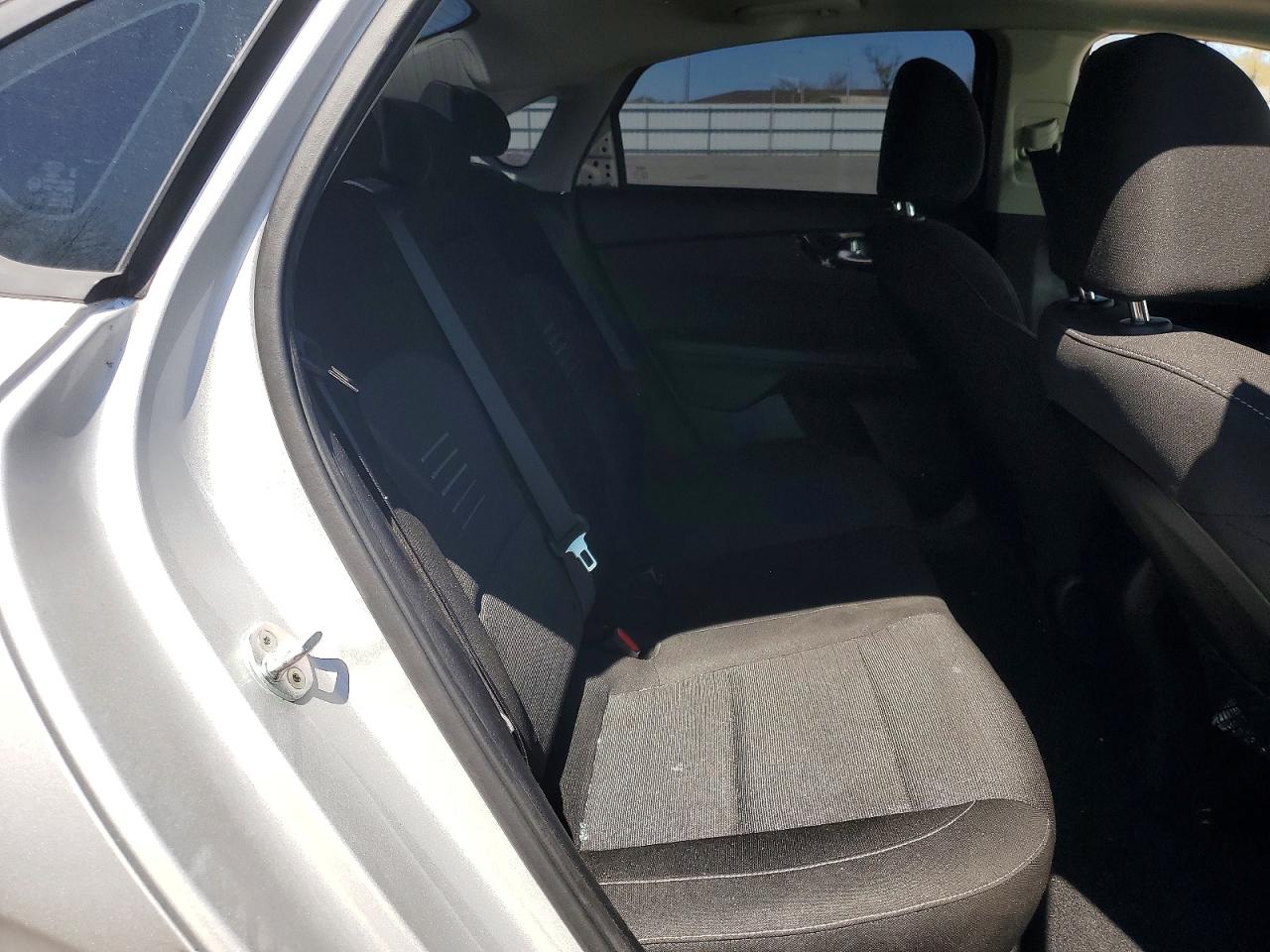 Kia Forte S