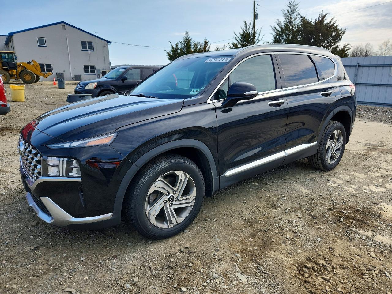 Salvage Hyundai SANTA FE Image