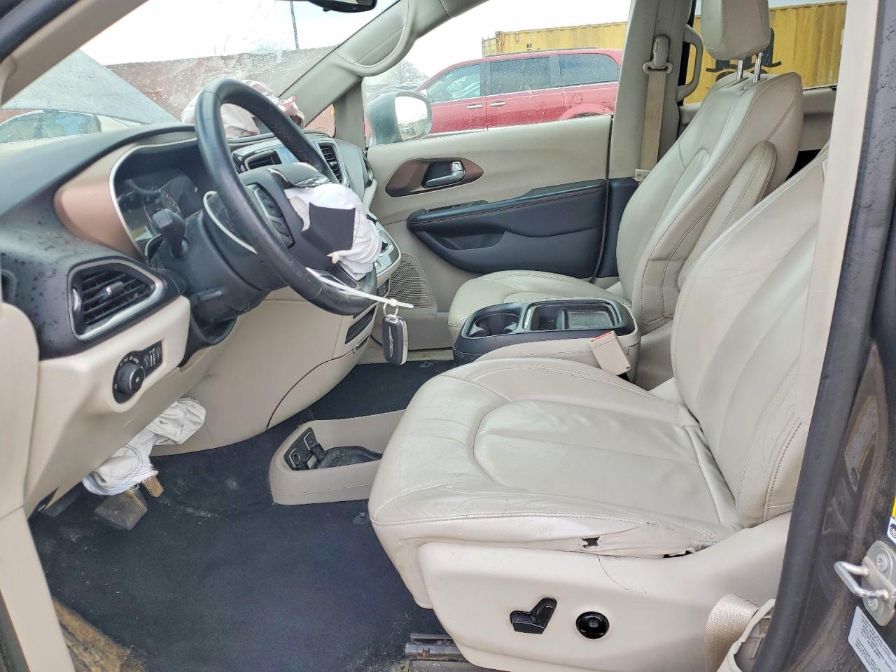 Chrysler Pacifica Touring L
