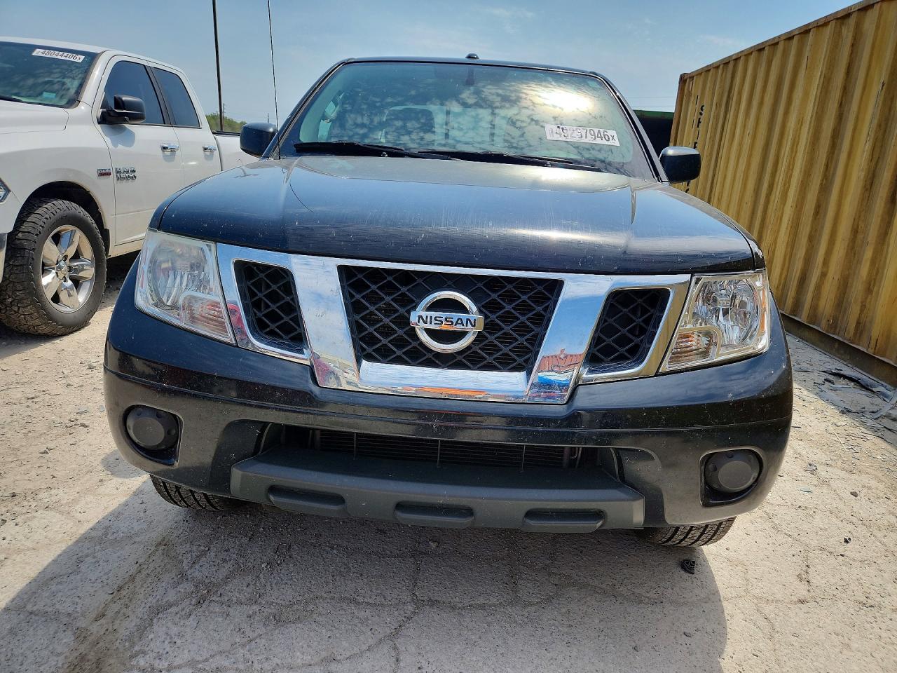 Nissan Frontier Sv