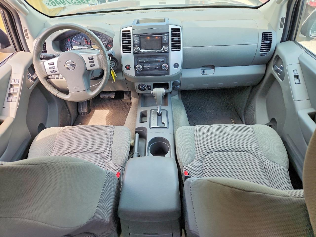 Nissan Frontier Sv