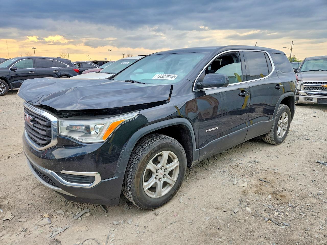 Salvage GMC Acadia Image