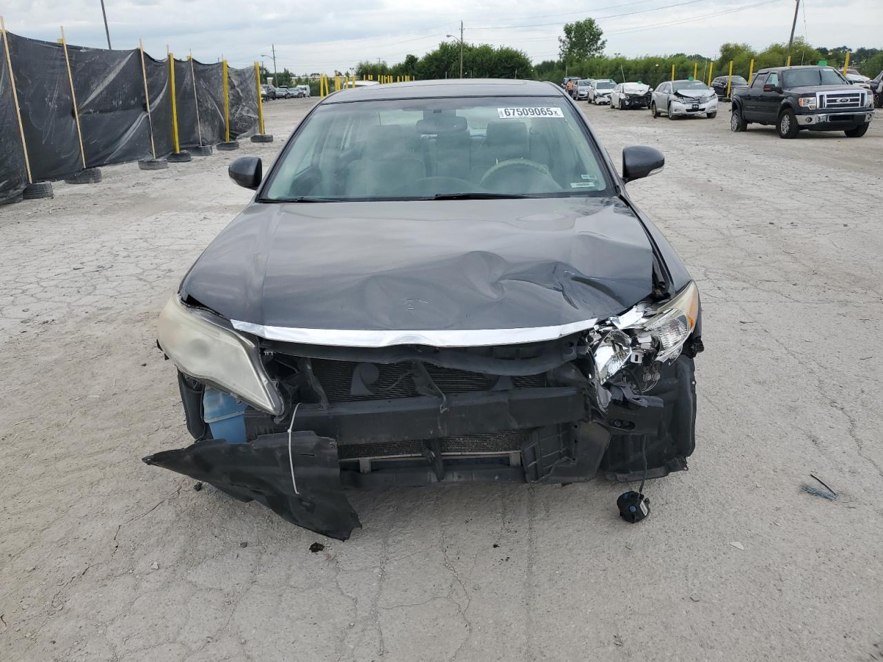 Toyota Avalon Base