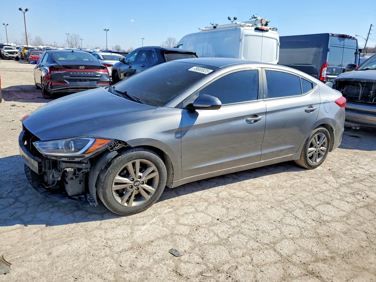 Salvage Hyundai ELANTRA Image