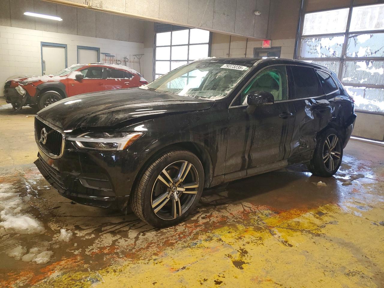 Salvage Volvo XC60 Image