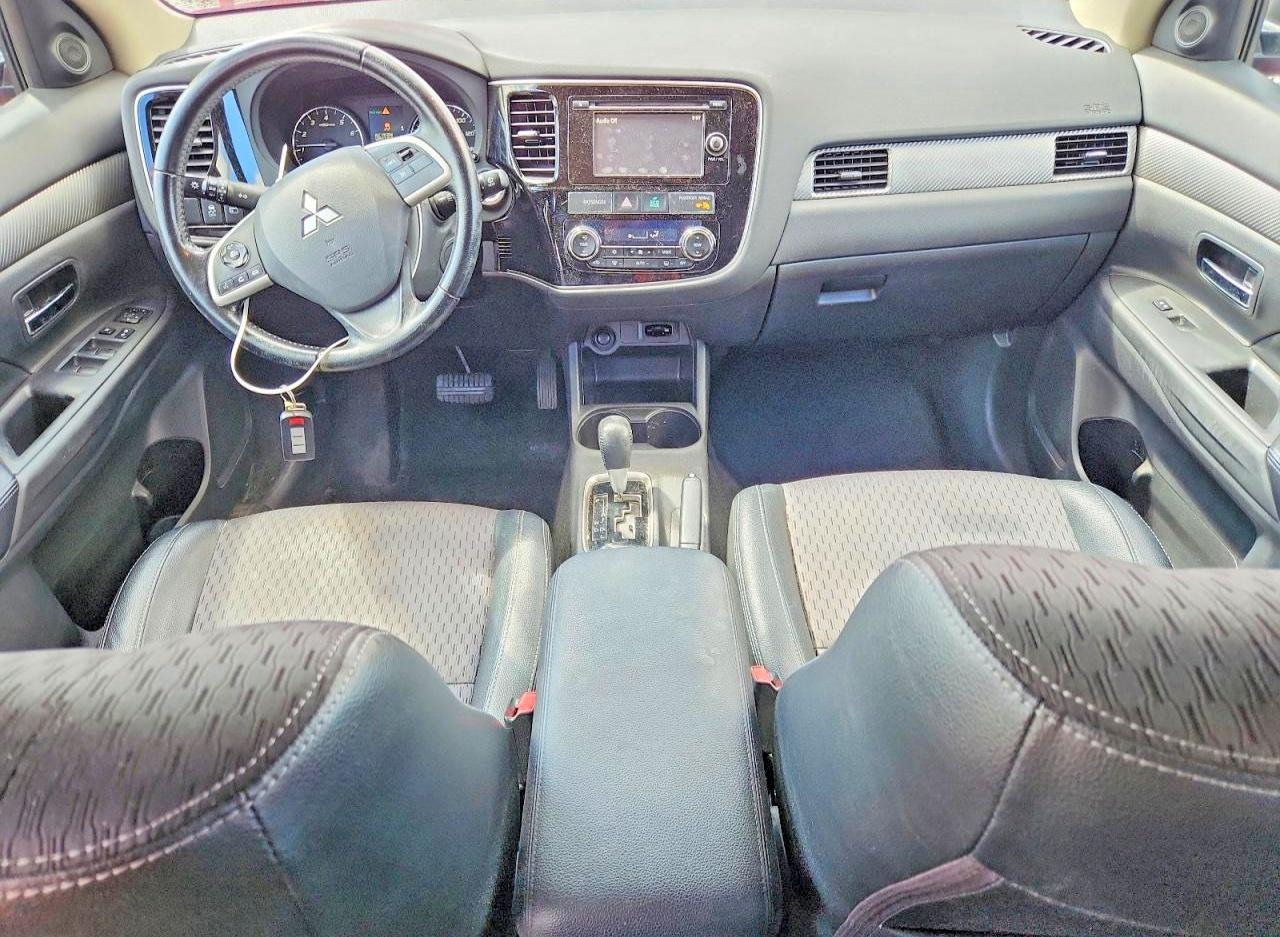 Mitsubishi Outlander Se