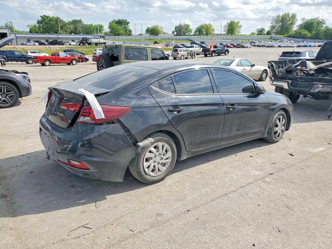 Hyundai ELANTRA Se