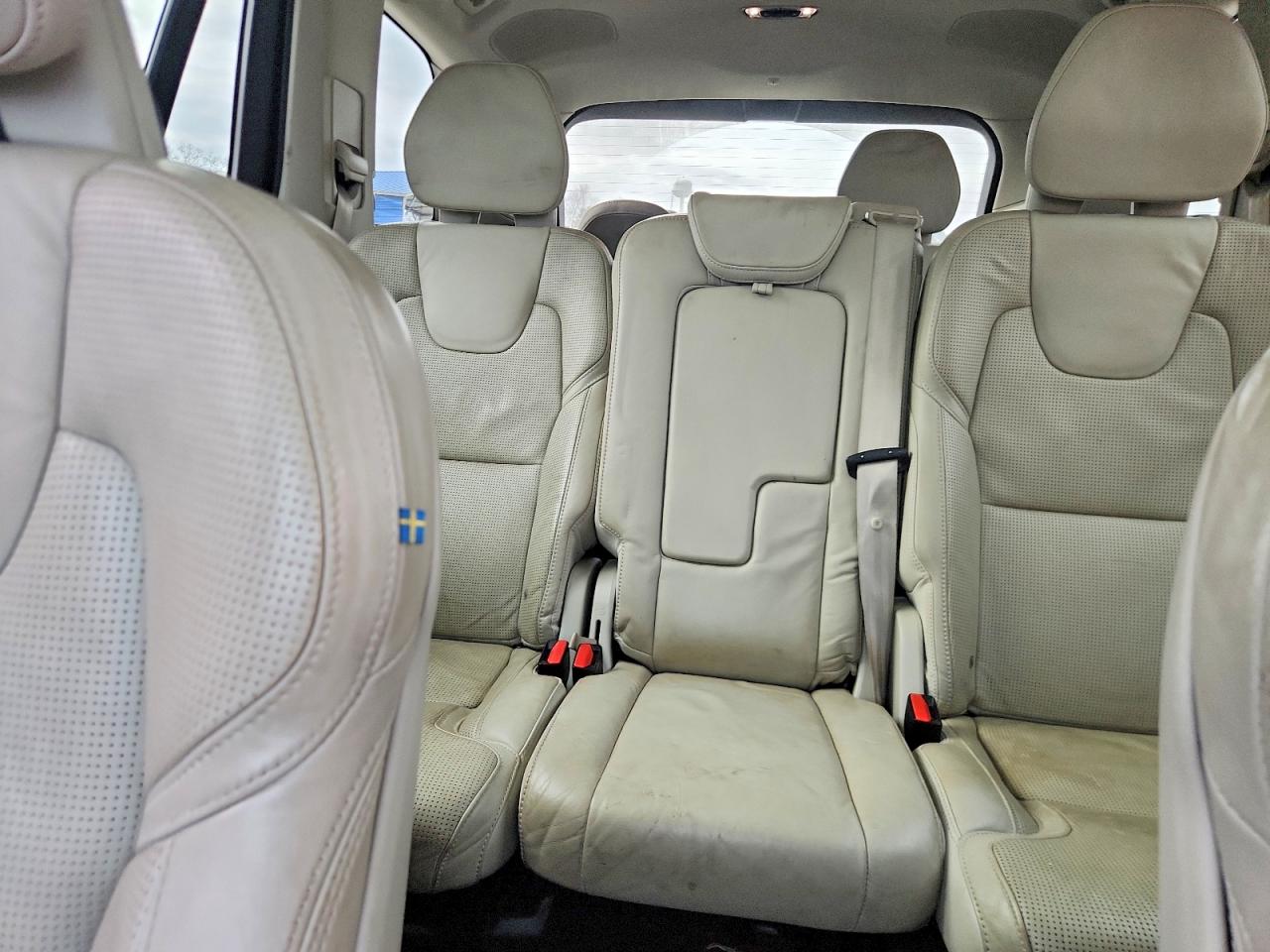 Volvo XC90 T6