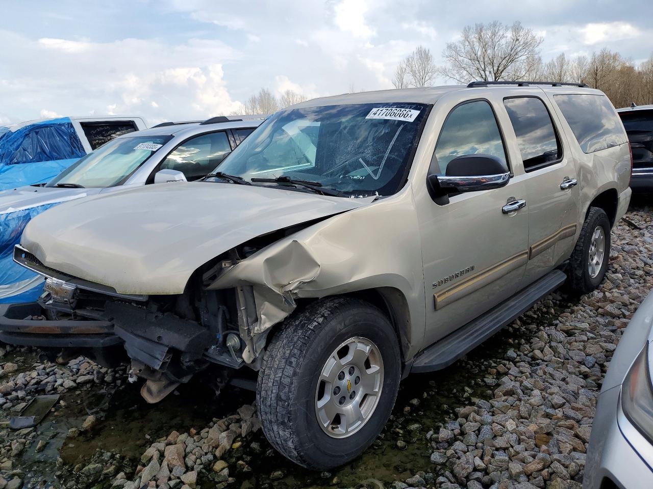 Salvage Chevrolet Suburban Image