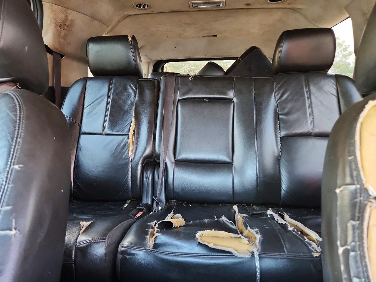 Chevrolet Suburban C1500 Lt