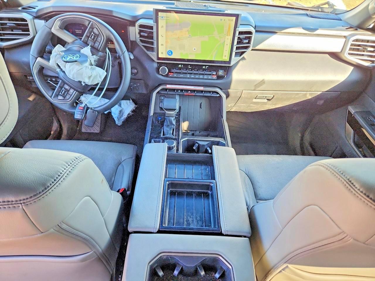 Toyota Tundra Limited V8