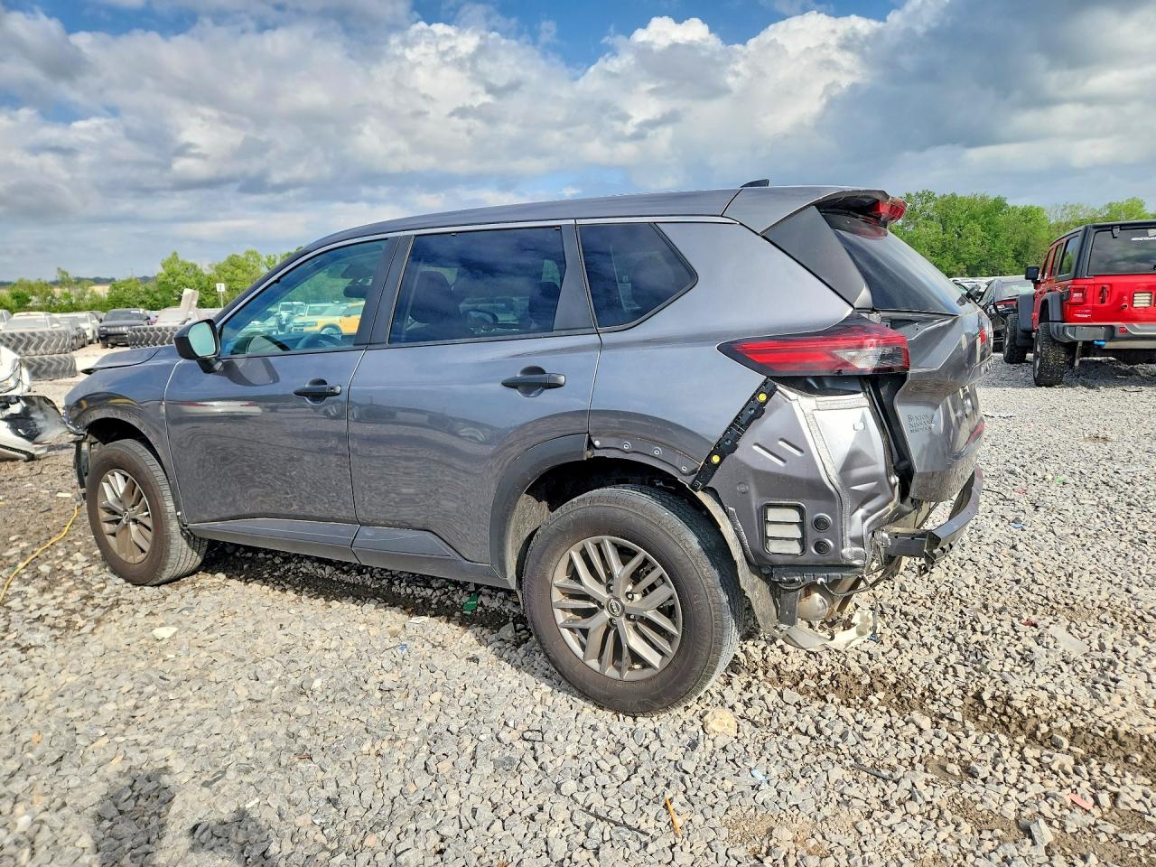 Nissan Rogue S