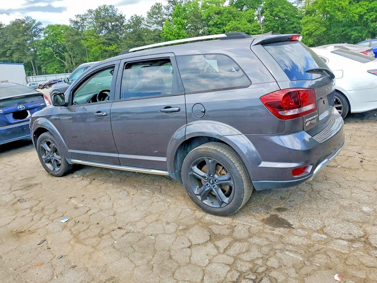 Dodge Journey Crossroad