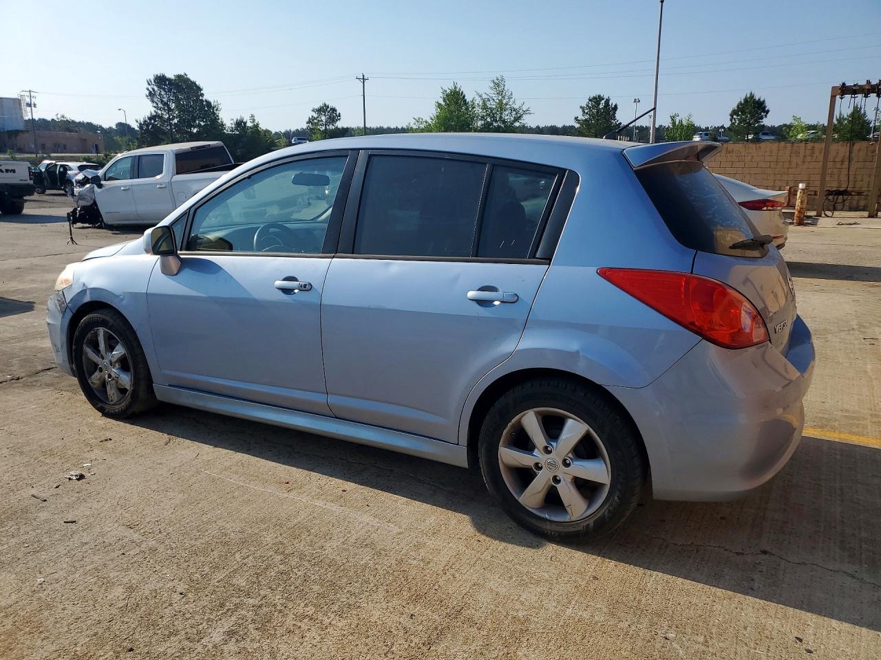 Nissan Versa 1.8 S