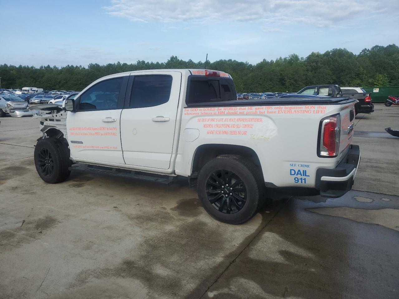GMC Canyon Elevation