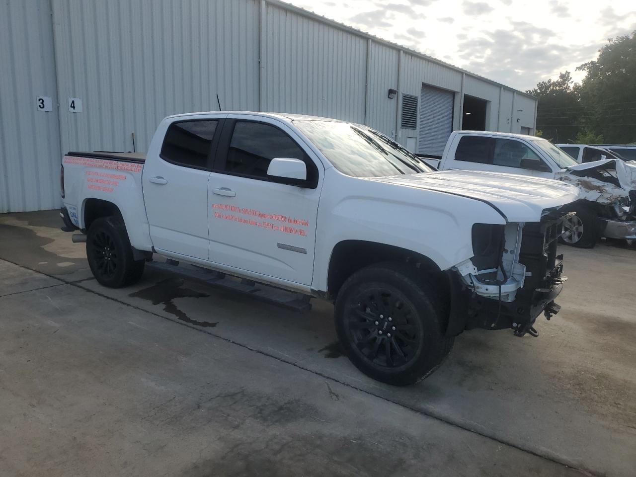 GMC Canyon Elevation