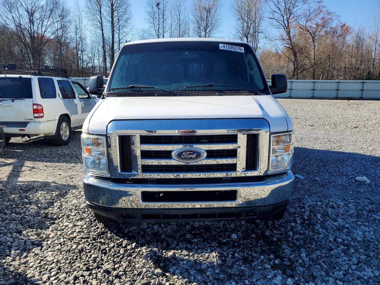 Ford Econoline E250 Van