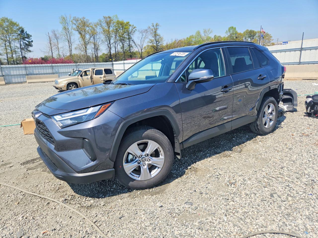 Salvage Toyota RAV4 Image