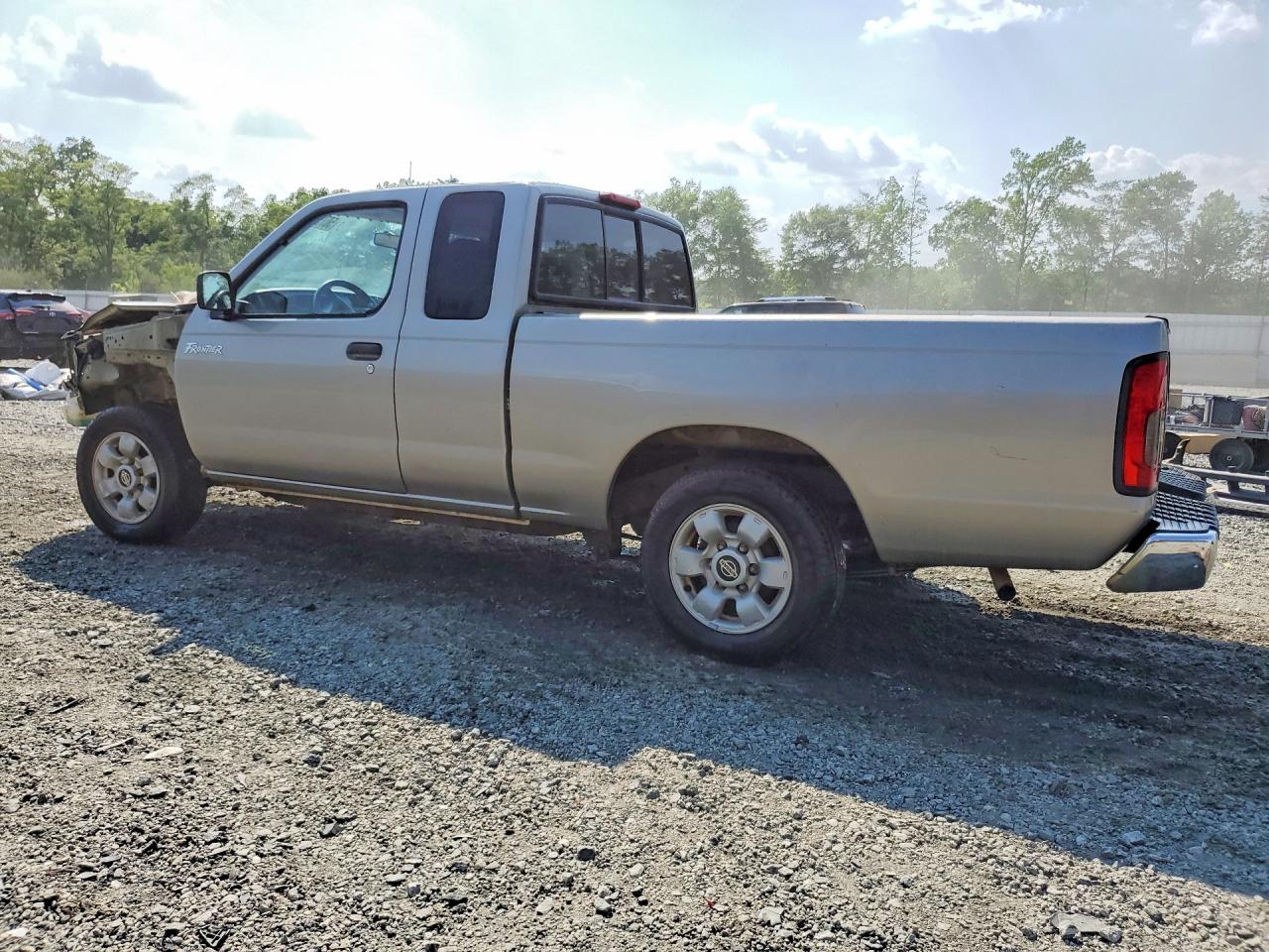 Nissan Frontier King Cab Xe