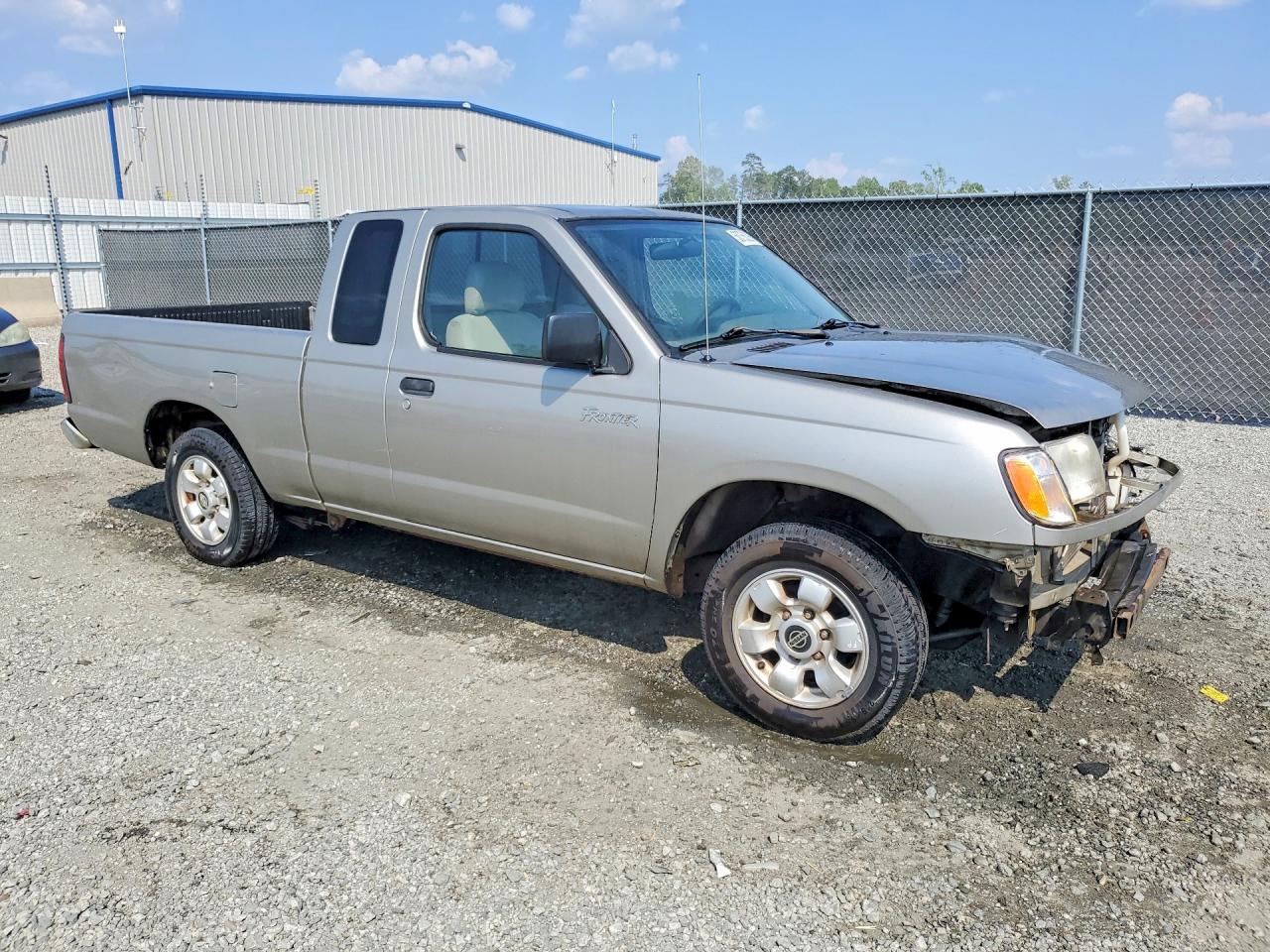 Nissan Frontier King Cab Xe
