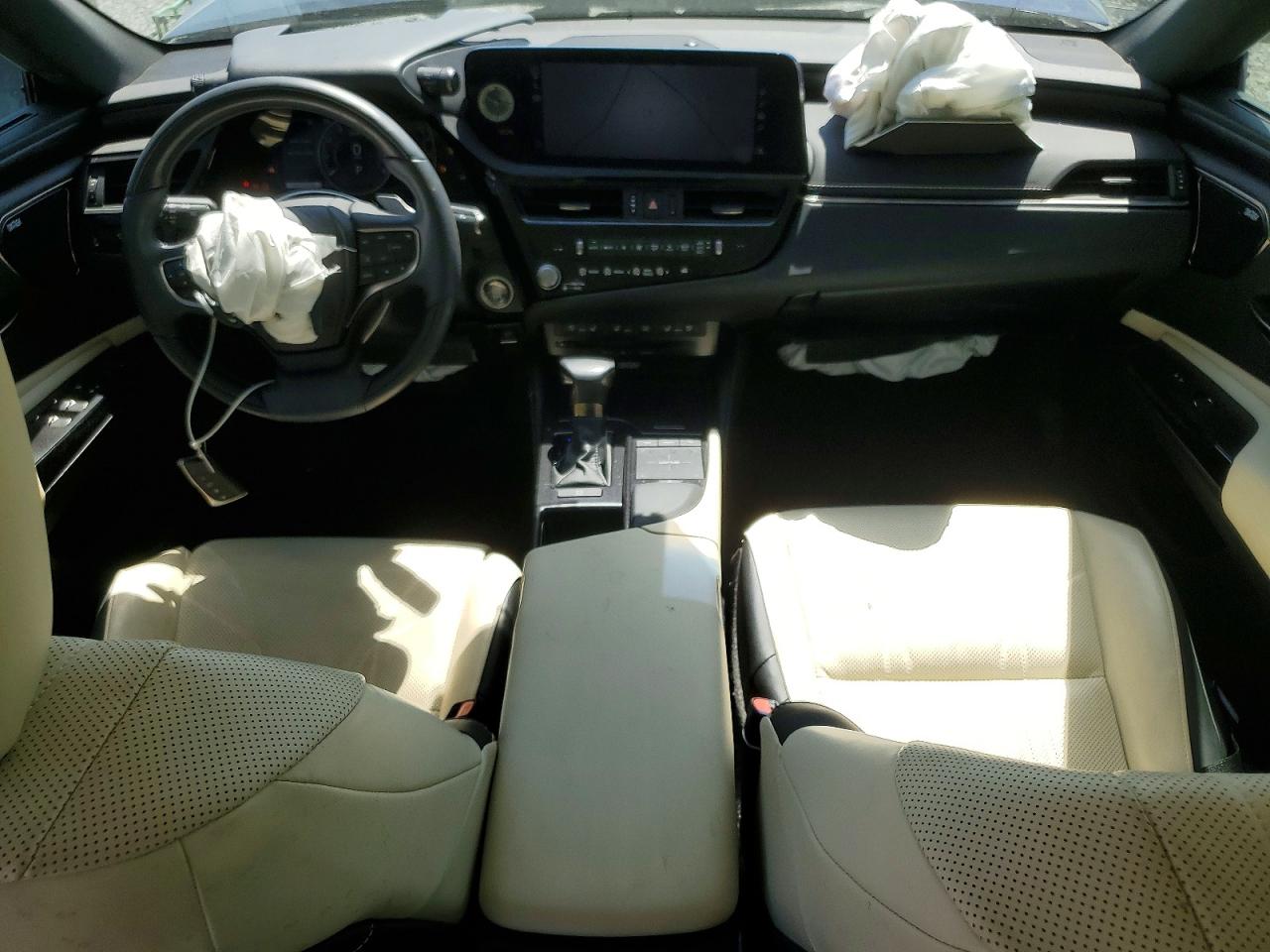 Lexus Es Ultra Luxury