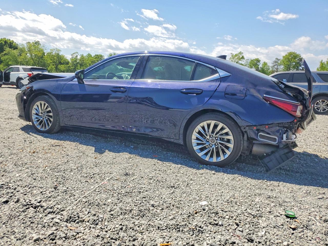 Lexus Es Ultra Luxury