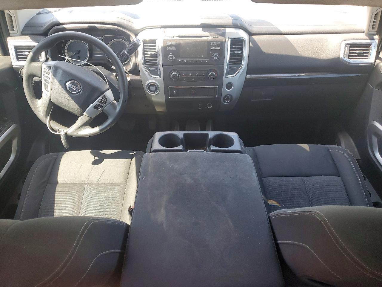 Nissan Titan